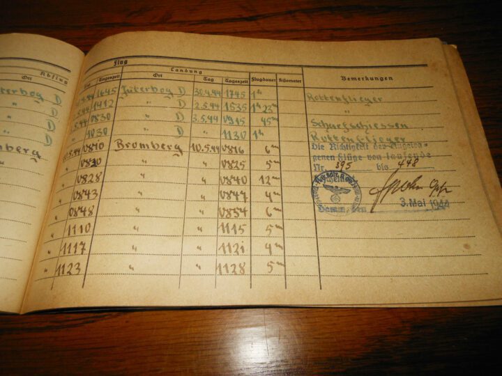 WW II German Air Force Flugbuch - FLIGHT LOG BOOK - Me109 B-G - BOMBS & CANNONS - Image 16