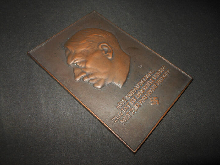 WW2 German NSDAP - ADOLF HITLER PROFILE AWARD PLAQUE w/ PRESENTATION CASE - SUPERB! - Image 4