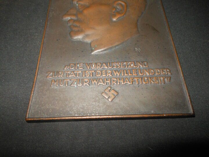 WW2 German NSDAP - ADOLF HITLER PROFILE AWARD PLAQUE w/ PRESENTATION CASE - SUPERB! - Image 6