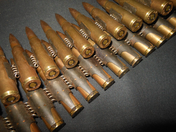 WW2 German Wehrmacht - COVERT OSS & CANADIAN CONTRACT - 7.92 AMMUNITION BELT LINK - MG34 MG42 - 1944 DATED - RARE! - Image 3