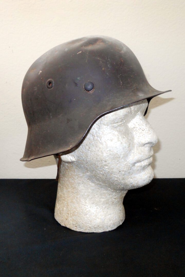 WW2 German Luftwaffe M42 Stahlhelm - M42 SINGLE DECAL STEEL HELMET w/ LINER & DOME STAMP - RARE! - Image 2