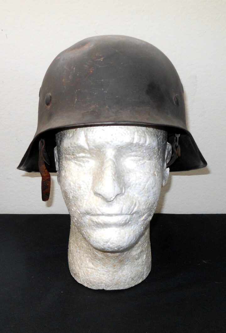 WW2 German Luftwaffe M42 Stahlhelm - M42 SINGLE DECAL STEEL HELMET w/ LINER & DOME STAMP - RARE! - Image 3