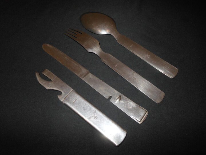 WW2 German Wehrmacht Essbesteck - FIELD ISSUE CUTLERY SET - GAG 1942 - NICE! - Image 2