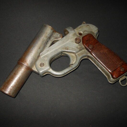 WW2 German Wehrmacht Leuchtepistole 42 - MODEL LP42 SIGNAL FLARE PISTOL #3 - EXCELLENT!
