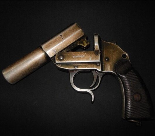 FLARE PISTOLS & ACCESSORIES