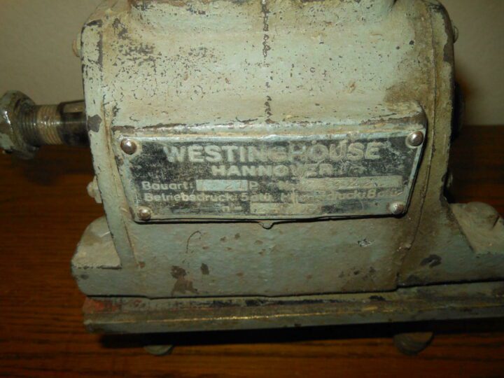 WW II German Army Luftpresser - AIR COMPRESSOR - Sd.Kfz. 251 etc. - RARE! - Image 4