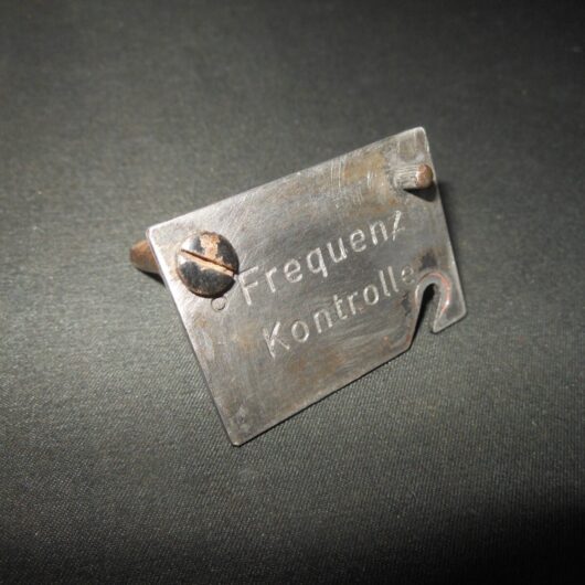 WW II German LW WH KM FuG Funkgerat - RADIO COMPONENT #2 - TORN KWE PANZER