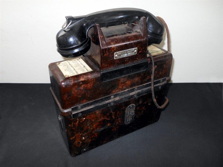 WW II German WH Feldfernsprecher 33 - F33 FIELD PHONE w/ SB ZUSATZ - VERY RARE! - Image 5