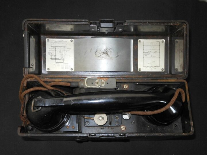 WW II German WH Feldfernsprecher 33 - F33 FIELD PHONE w/ SB ZUSATZ - VERY RARE! - Image 8