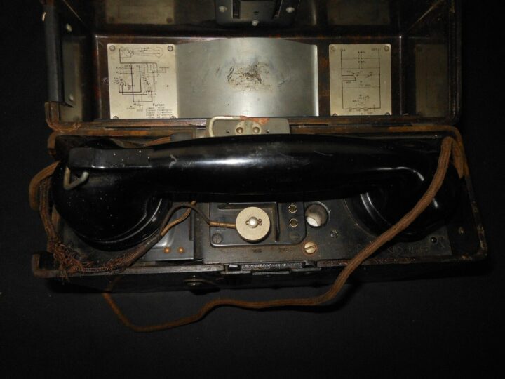 WW II German WH Feldfernsprecher 33 - F33 FIELD PHONE w/ SB ZUSATZ - VERY RARE! - Image 10