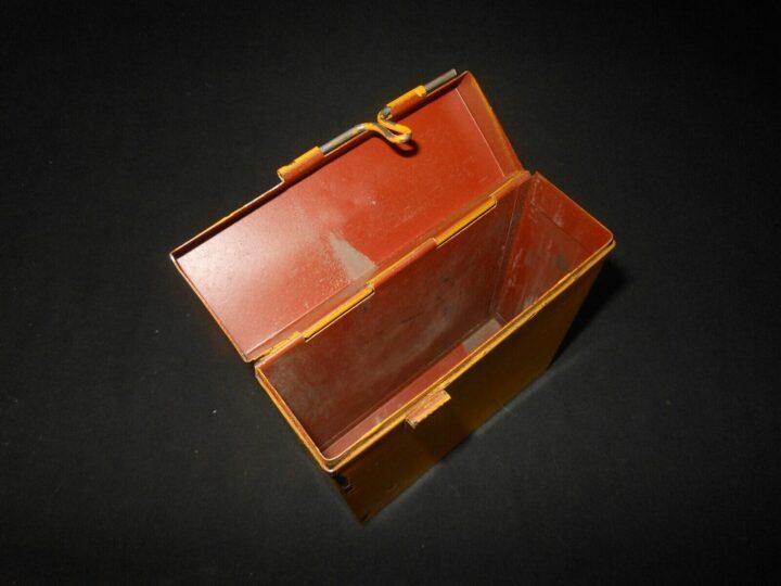 WW II German WH Verbandkasten - ALKAL. AUGENSALBE - MEDICAL STORAGE BOX - NICE! - Image 5