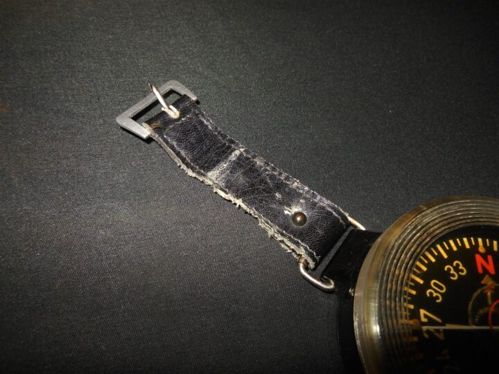 WW2 German Luftwaffe - AK39 WRIST COMPASS - 1ST MODEL - VERY NICE! - Image 4
