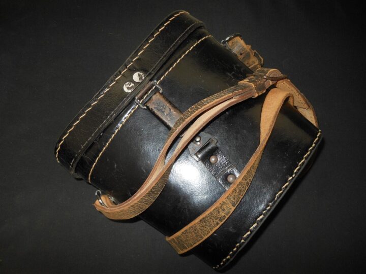 WW2 German Wehrmacht - 7x50 / 10x50 BINOCULAR CASE & STRAP - 1942 - VERY NICE!