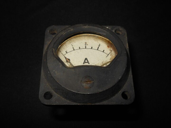 WW2 German Wehrmacht - ELECTRICAL AMMETER - RADIO EQUIPMENT - RARE! - Image 3