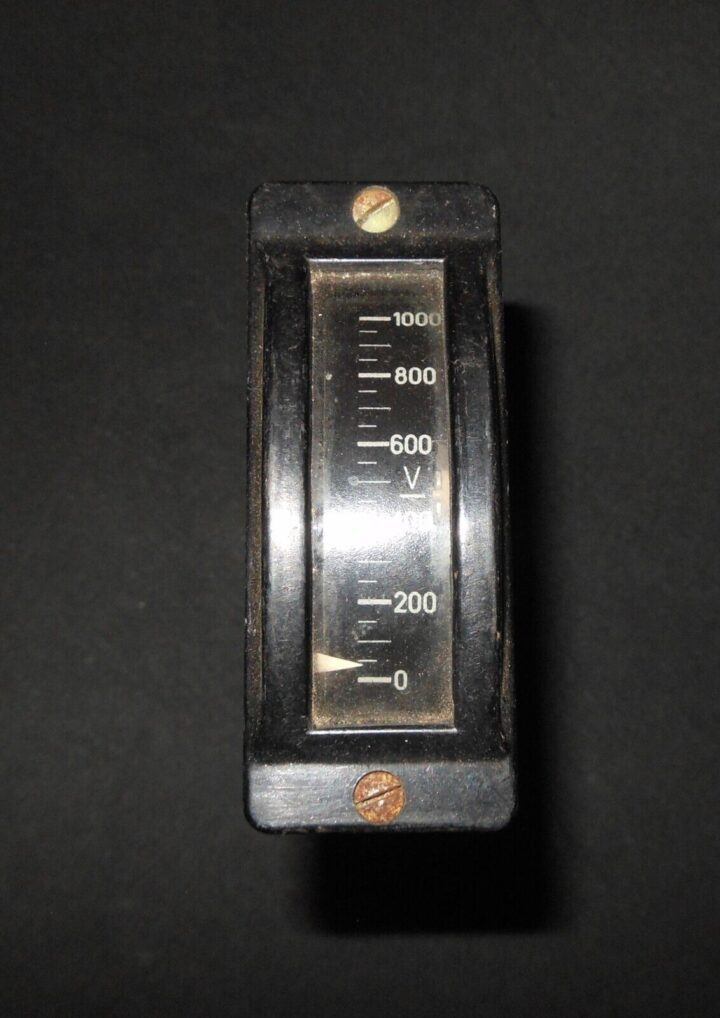 WW2 German Wehrmacht - ELECTRICAL VOLTMETER - RADIO EQUIPMENT - RARE! - Image 3