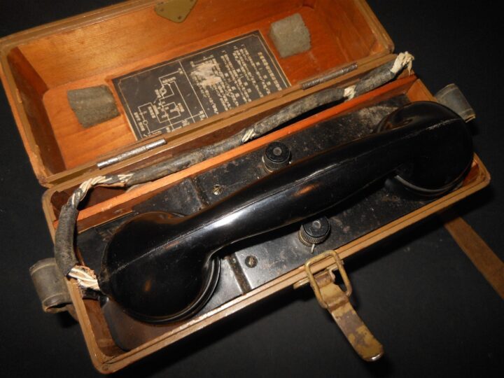 WW2 Imperial Japanese Navy - SNLF LANDING FORCE FIELD TELEPHONE - VERY RARE! - Image 13