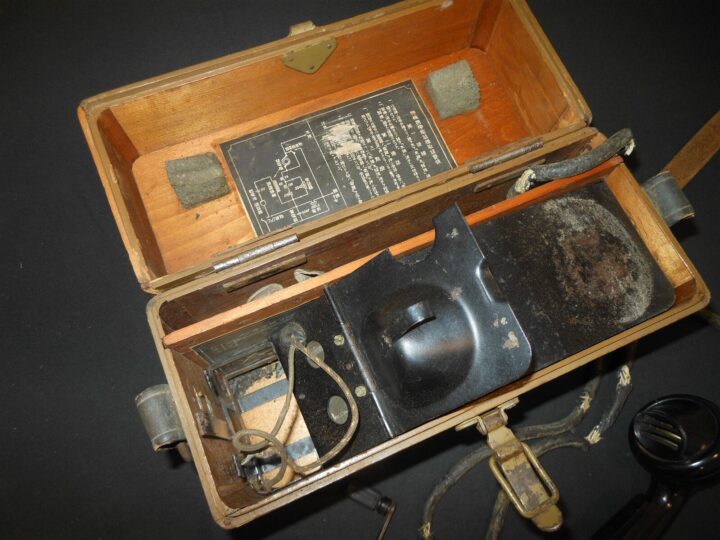 WW2 Imperial Japanese Navy - SNLF LANDING FORCE FIELD TELEPHONE - VERY RARE! - Image 5