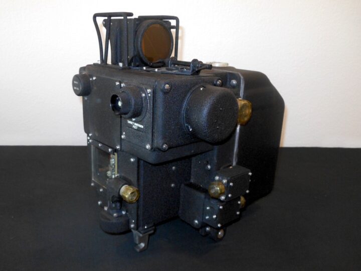 WW2 USAAF Aircraft - SPERRY K-4 LOWER BALL TURRET COMPUTING GUNSIGHT - NOS - Image 5
