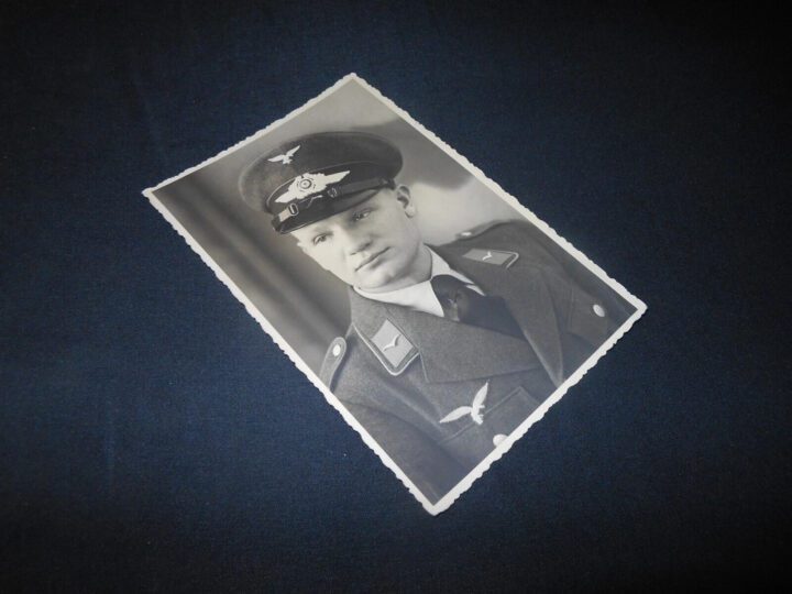 WW II German Air Force Flugbuch - FLIGHT LOG BOOK - Fi156 Ju88 - RUSSIAN FRONT - Image 11