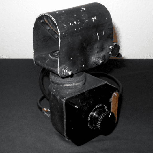 WW2 British RAF Aircraft - MK. III A* REFLECTOR GUNSIGHT - BOMBER TURRETS - NICE