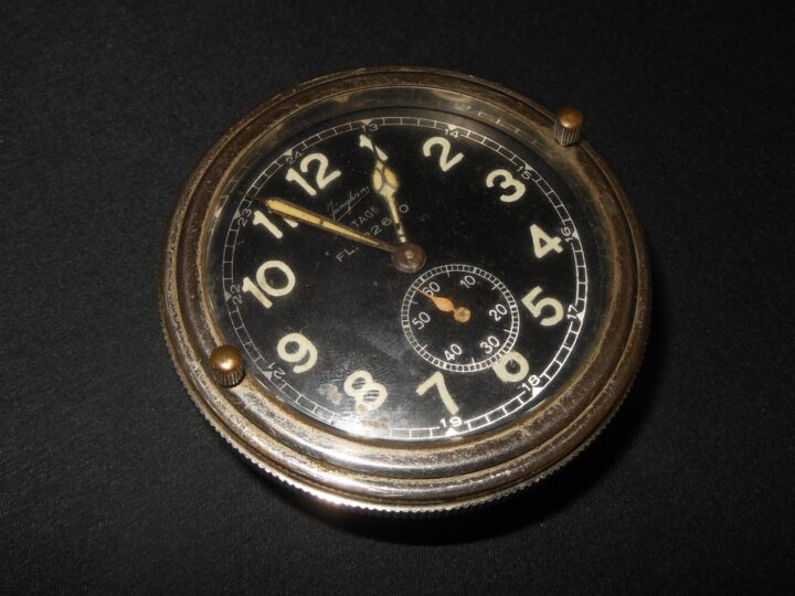 WW2 German Luftwaffe Aircraft Borduhr - JUNGHANS COCKPIT CLOCK - FOR REPAIR