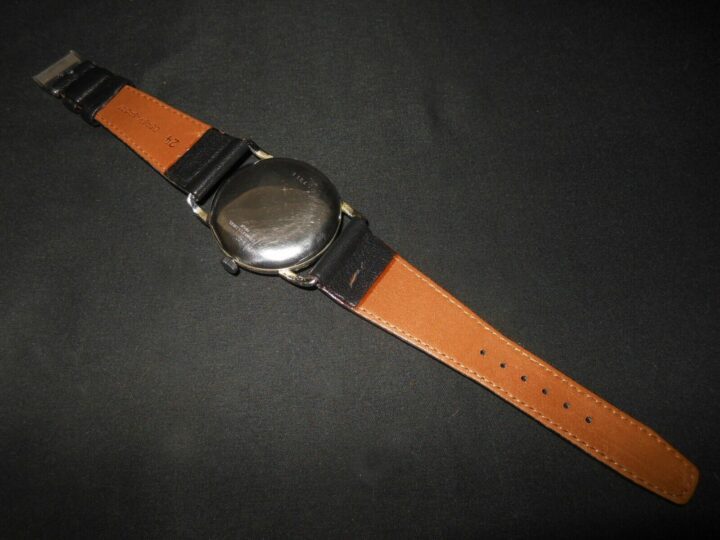 WW2 German Luftwaffe Armbanduhr - PILOT WRIST WATCH - HELVETIA - PUBLISHED! - Image 5