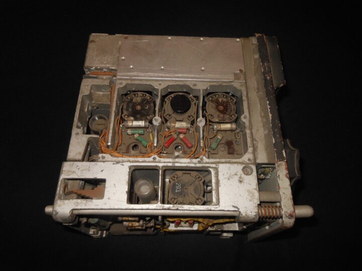 WW2 German Luftwaffe FuG 16 Empfänger - E16 RADIO RECEIVER - Me109 Fw190 - NICE! - Image 9
