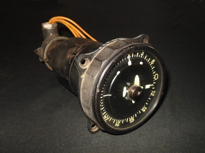 WW2 German Luftwaffe Führertochterkompass - ELECTRIC COMPASS - 1945 - Fw190