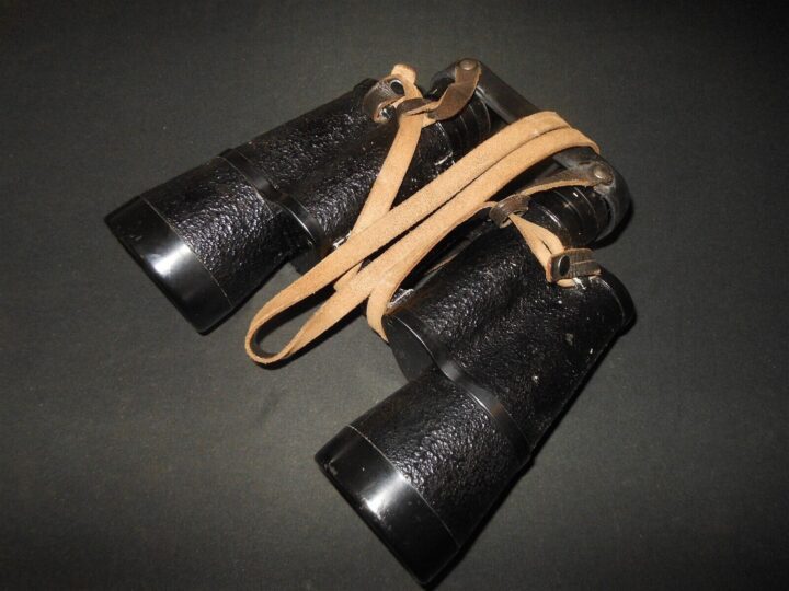 WW2 German Wehrmacht Dienstglas - 10x50 LEITZ BINOCULARS & CASE - SUPERB! - Image 5