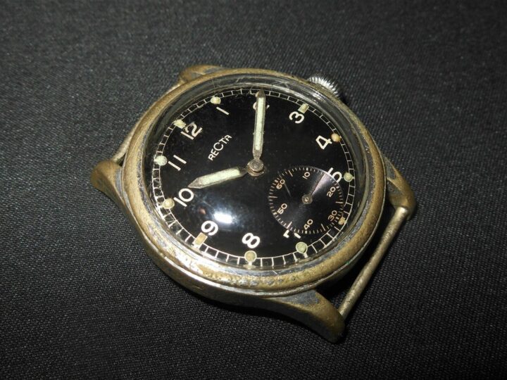 WW2 German Wehrmacht Dienstuhr - ARMY PERSONAL SERVICE WATCH - RECTA - NICE!