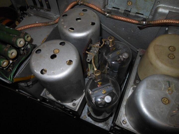 WW2 German Wehrmacht Panzer - 80 W.S.a RADIO RECEIVER - COMMAND VEHICLES - NICE! - Image 15
