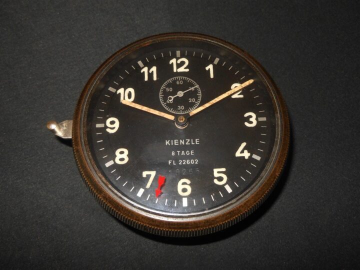 WW2 German Luftwaffe Aircraft - KEINZLE INSTRUMENT PANEL CLOCK - Ju52 Ar68 Fw44 - Image 3