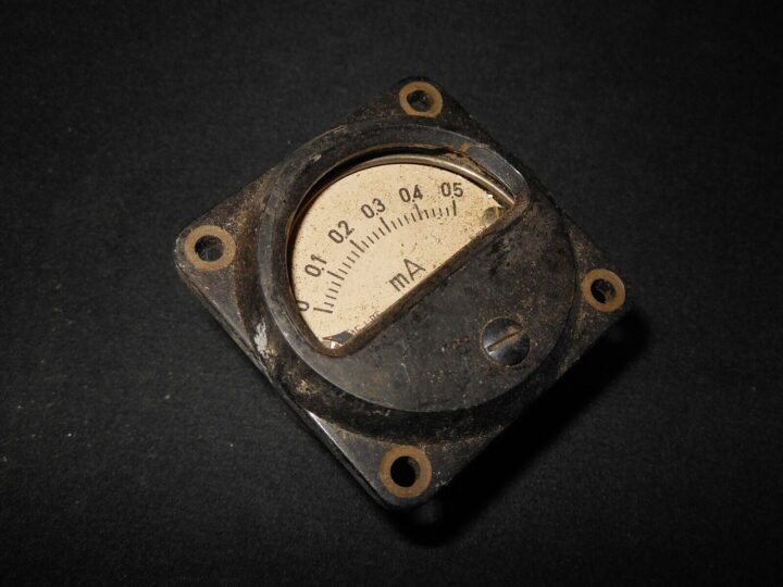 WW2 German Wehrmacht - ELECTRICAL AMMETER - RADIO EQUIPMENT - RARE!