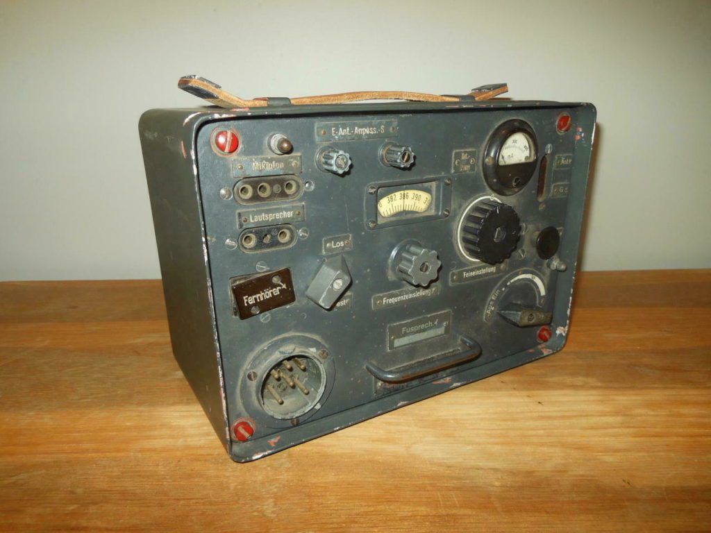 WW2 German Wehrmacht Sd.Kfz. FUNKSPRECHGERAT F. RADIO Fusprech. f