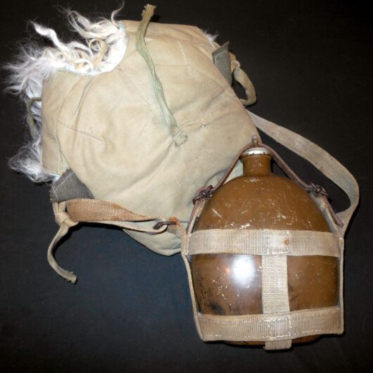 WW2 Imperial Japanese Army - MODEL 1934 FIELD CANTEEN - w/ WINTER COVER - RARE!
