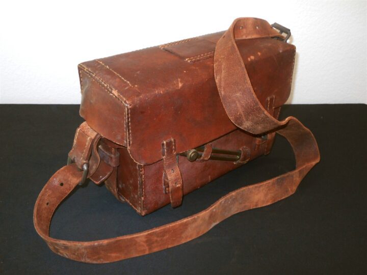 WW2 Imperial Japanese Army - TYPE 92 FIELD TRENCH PHONE LEATHER CASE - NICE!