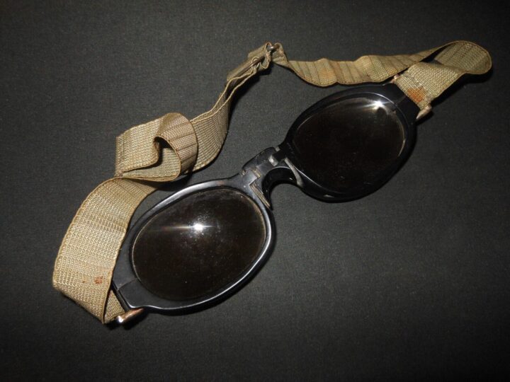 WW2 German Luftwaffe Nitsche u. Gunther - SPLINTER-PROOF GOGGLES - VET ESTATE! - Image 4