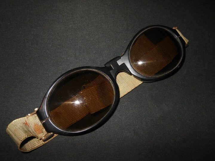 WW2 German Luftwaffe Nitsche u. Gunther - SPLINTER-PROOF GOGGLES - VET ESTATE!