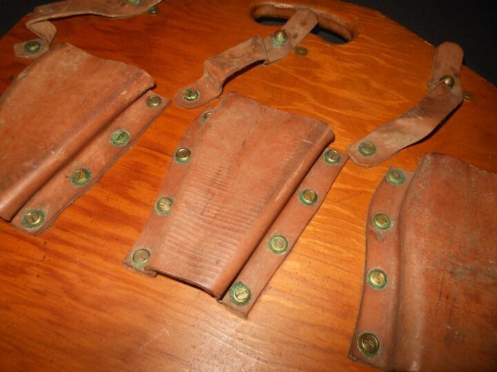 WW2 US Navy Warship - .45 COLT M1911 PISTOL RACK - EMERGENCY BOARDING #2 - RARE! - Image 8