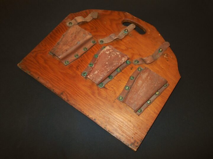 WW2 US Navy Warship - .45 COLT M1911 PISTOL RACK - EMERGENCY BOARDING #2 - RARE! - Image 9