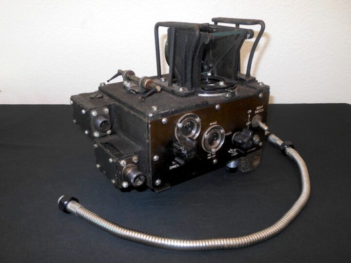 WW2 USAAF Aircraft - SPERRY K-9 UPPER TURRET GUNSIGHT - B-24 B-26 - VERY RARE! - Image 4