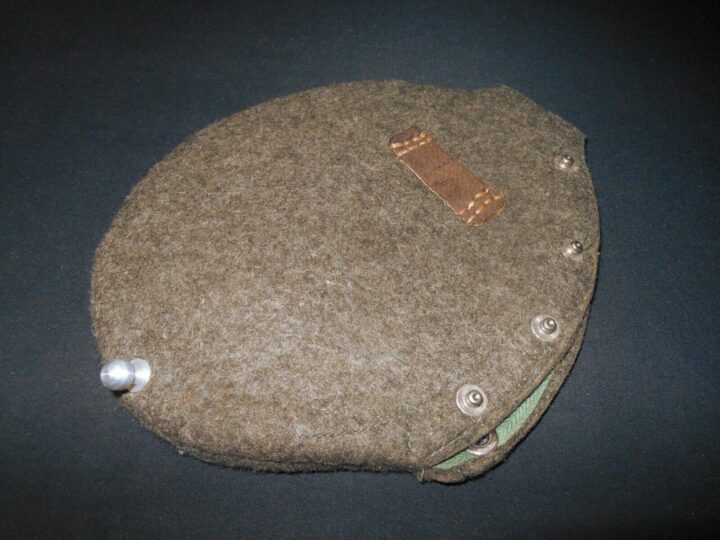 WW II German ARMY WH HEER LW KM - M31 FELT CANTEEN COVER #3 - REPRODUCTION - Image 3