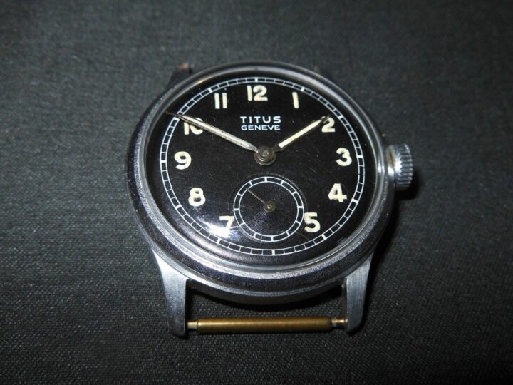 WW II German LW Dienstuhr - PERSONAL SERVICE WATCH - TITUS - MINT - PUBLISHED! - Image 7