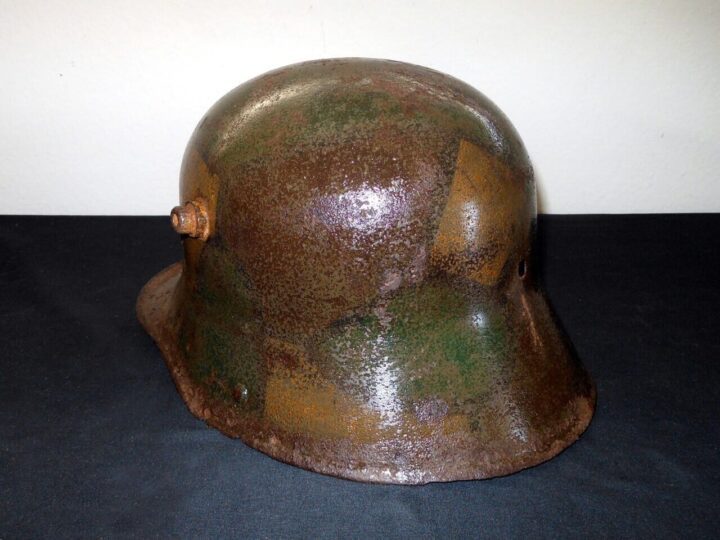 WW1 Imperial German Army - M1916 M1917 CAMOUFLAGED HELMET SHELL - VERY NICE! - Image 9