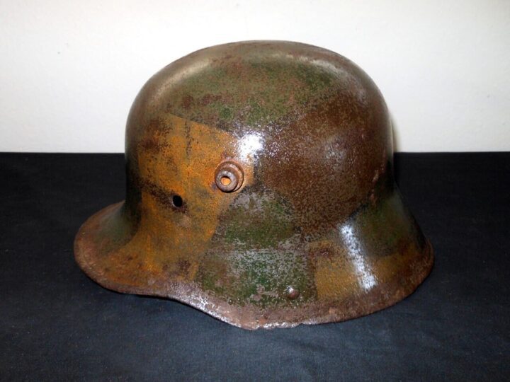 WW1 Imperial German Army - M1916 M1917 CAMOUFLAGED HELMET SHELL - VERY NICE! - Image 10