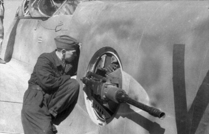 WW2 German Aircraft Seilrolle - PULLEY WHEEL - ANTENNA & CONTROLS - Me210 - Image 8