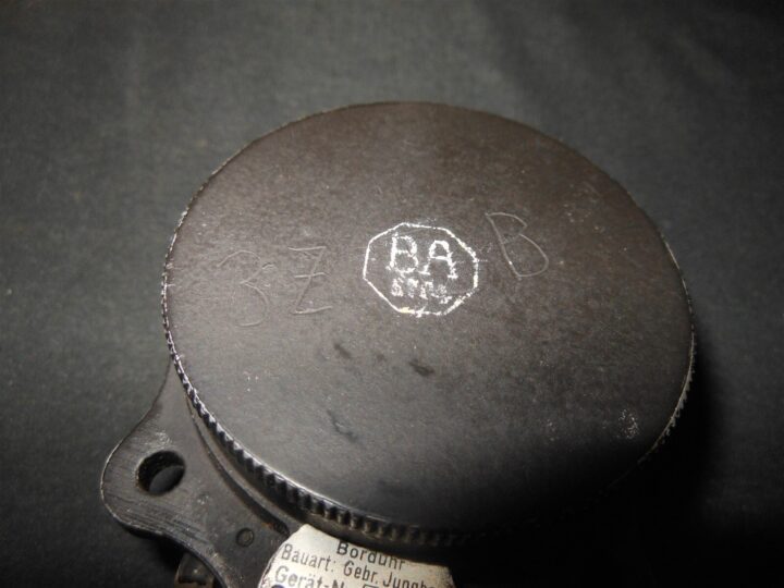 WW2 German Luftwaffe Borduhr - JUNGHANS COCKPIT CLOCK - 3rd MODEL - w/ HISTORY! - Image 10