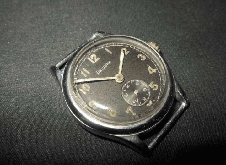 WW2 German Wehrmacht Dienstuhr - PERSONAL SERVICE WATCH - HELVETIA - PUBLISHED! - Image 5