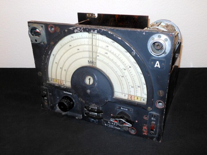 WW2 German Wehrmacht Fu.H.E.v - Funkhorchempfänger v - RADIO RECEIVER - RARE! - Image 4