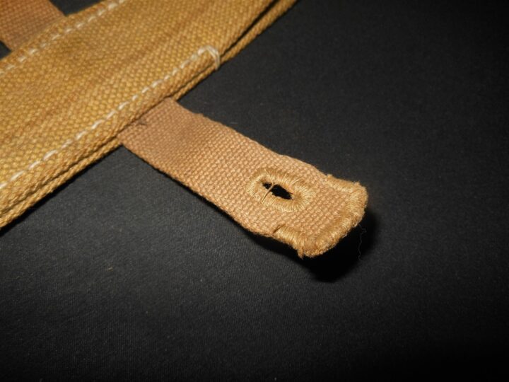 WW2 German Wehrmacht K98 - TROPICAL TAN CANVAS BAYONET FROG - LATE-WAR - SUPERB! - Image 7